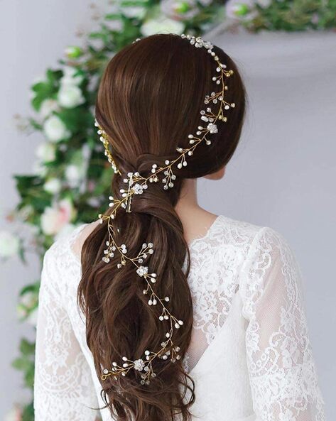 Forget flowers Consider these bridal hair accessories instead  Vogue India