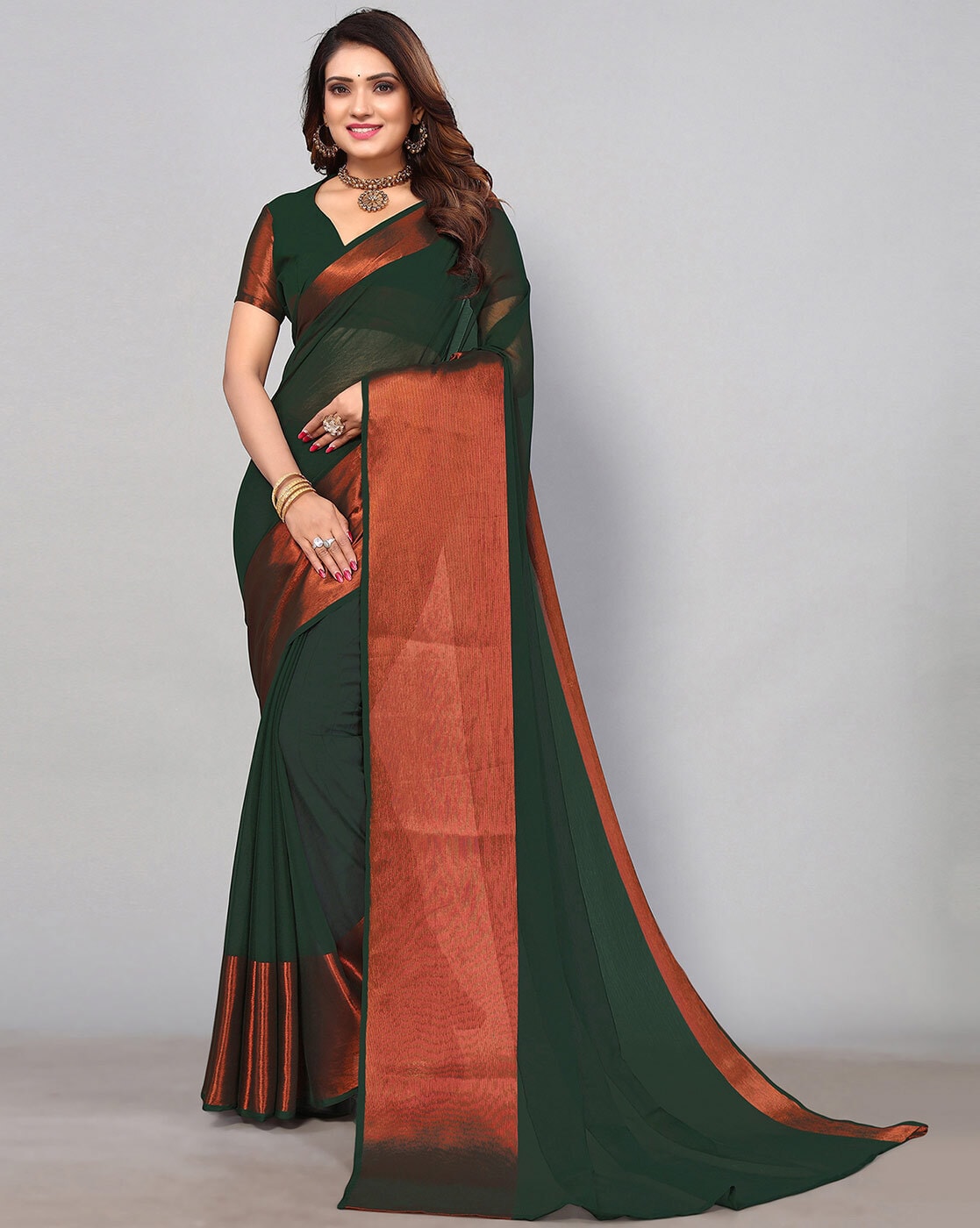 Red And Green Unstiched Uniform Sarees For Hospital, 6.3 M (with Blouse  Piece) at Rs 650 in Surat