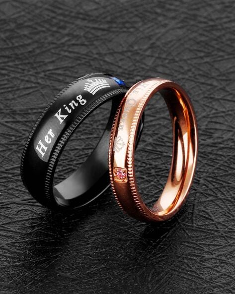 Black metal store couple rings