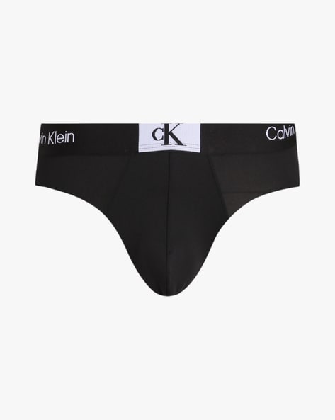 calvinklein on X: Calvin Klein Underwear briefs for him. Shop now [US  only]:   / X