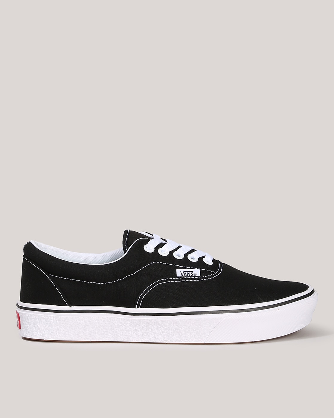 Vans comfycush era black white new arrivals