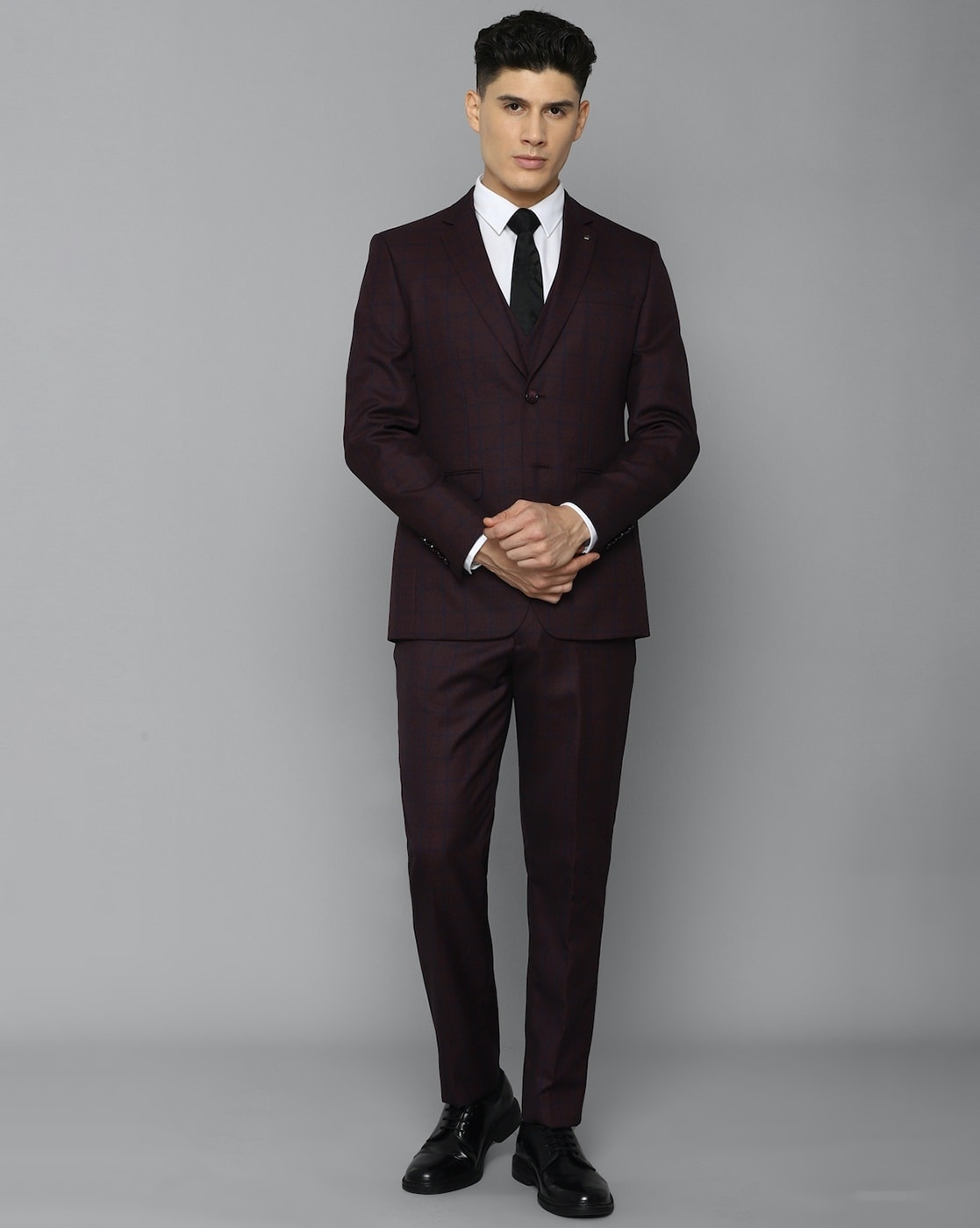 Burgundy Suit Jacket - Groom Inspiration | Burgundy suit, Black and burgundy  suit, Wedding los angeles
