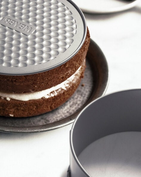 Grey on sale cake tin