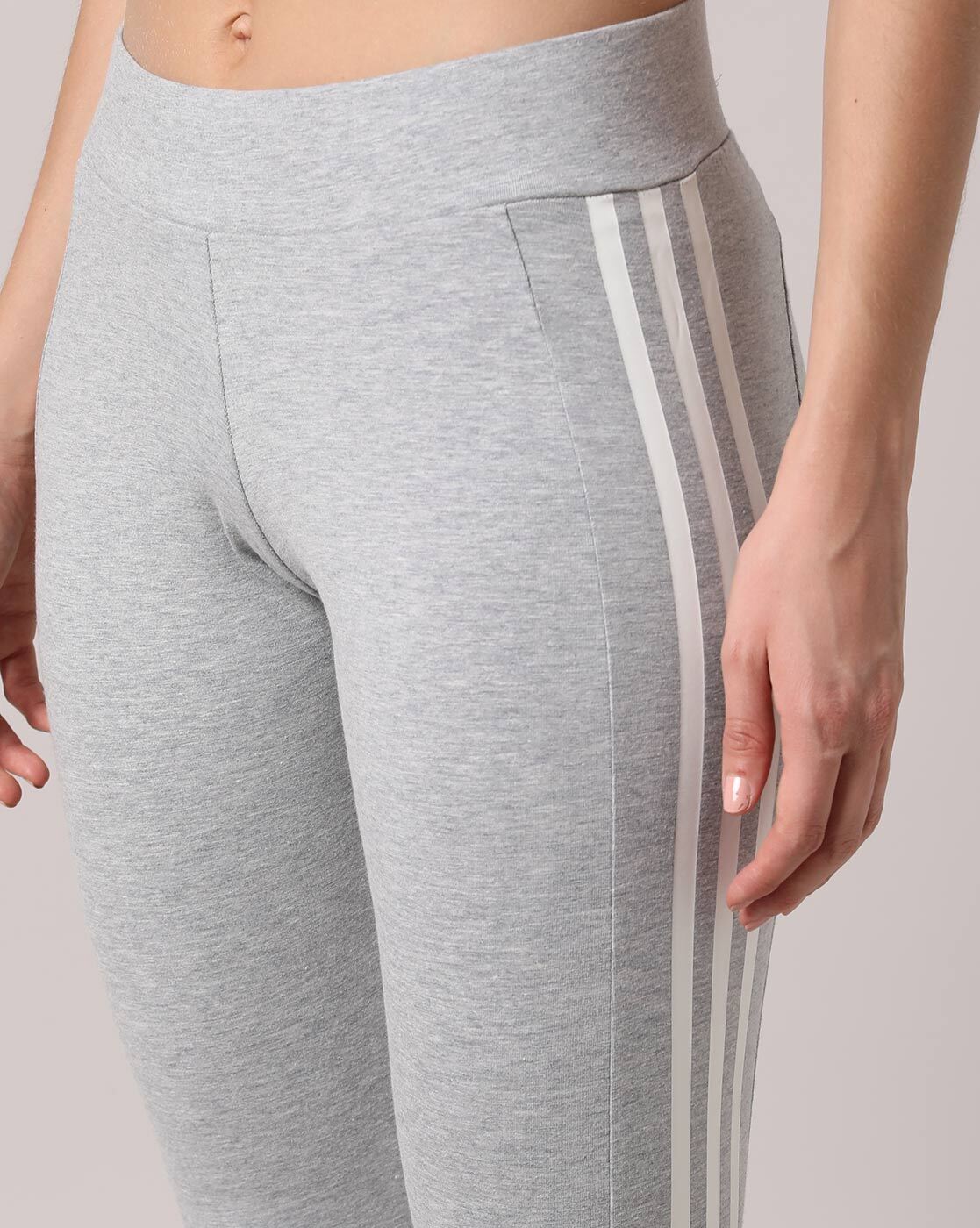 adidas x Ivy Park Women's Leggings Red HH9822| Buy Online at FOOTDISTRICT