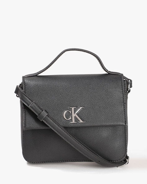 Calvin Klein Ck Must Xbody Md - Bags - Boozt.com