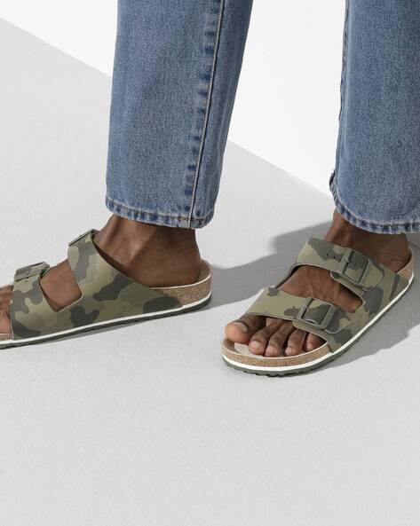 Men discount birkenstock sandals