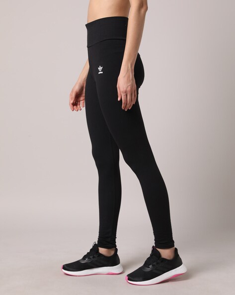 Adidas Womens Black leggings size medium - beyond exchange
