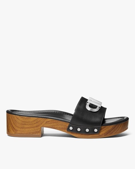 Ajio footwear online online