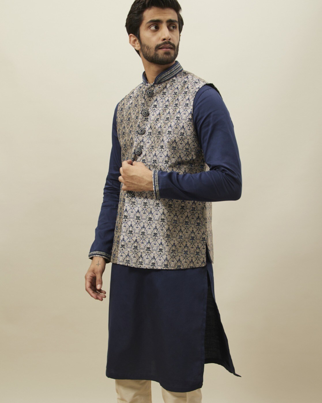 Manyavar Banglori Silk Wholesale Mens Kurta Pajama 7 Pieces Catalog Catalog