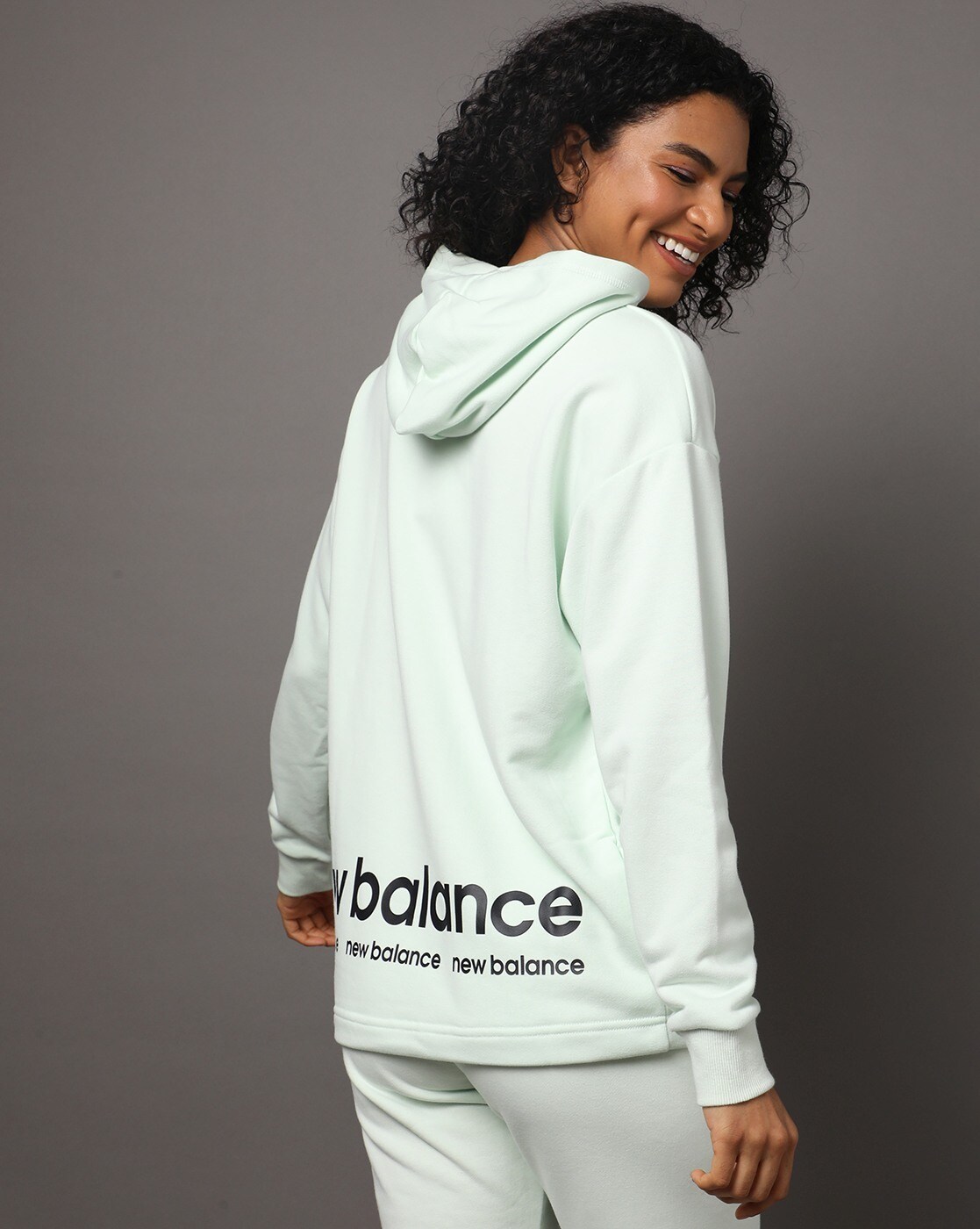 White new balance on sale hoodie