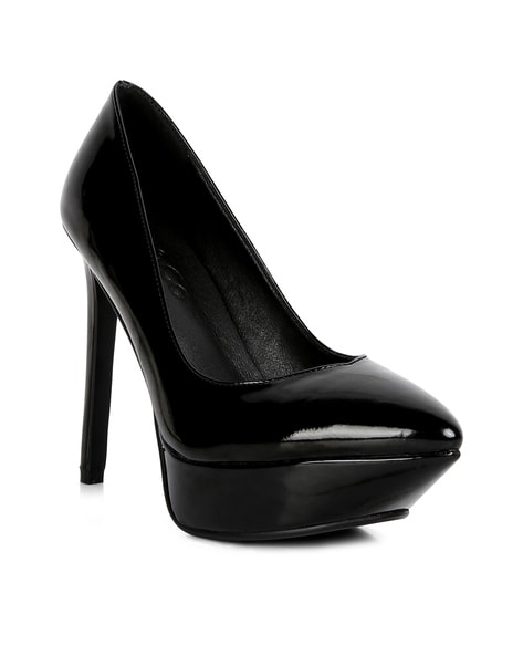 Almond toe hot sale black pumps