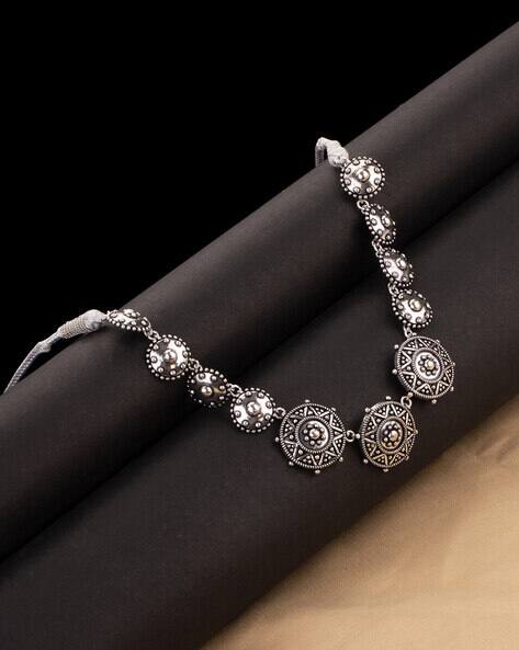 Voylla Textured Traditional Short Necklace