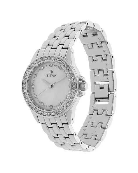 Titan Karishma Analog White Dial Women's Watch-NL2131YM09/NP2131YM09 :  Amazon.in: Watches