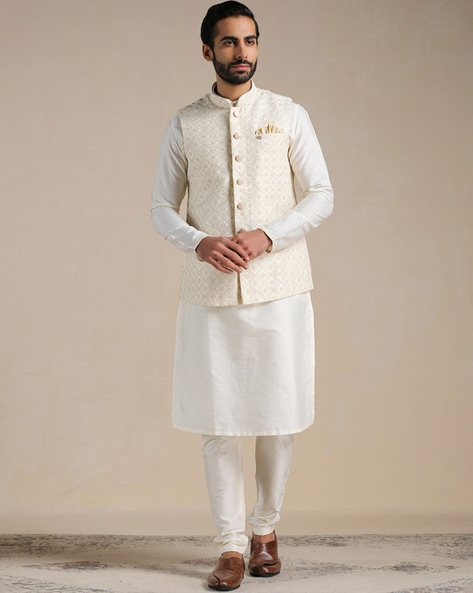 Buy Manyavar Storefront Online in India | Fashion suits for men, Dress suits  for men, Wedding kurta for men