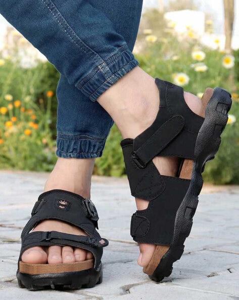 Way beach black 2024 velcro sandals for men