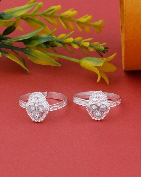 Antique Heart Cutwork Silver Toe Ring | Buy silver Toe Rings online at  rinayra.com