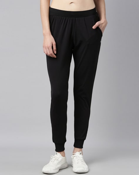 Buy Enamor Relaxed Mid Rise Track Pant - Jet Black at Rs.629 online |  Activewear online