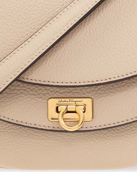 Salvatore Ferragamo Handbags Women 2114950752700 Leather Orange Saffron  1240€