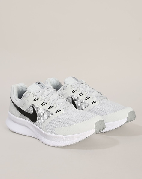 Nike clearance grey running