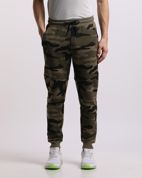 Men's discount camouflage joggers