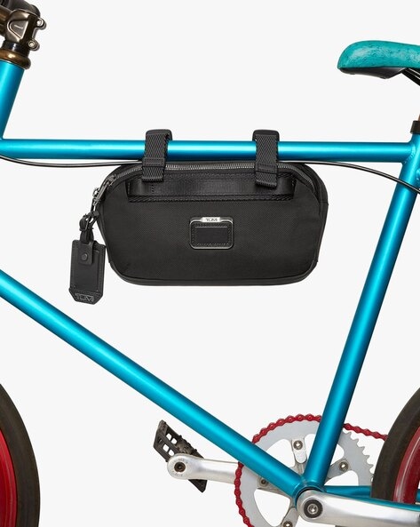 Bicycle sling outlet bag