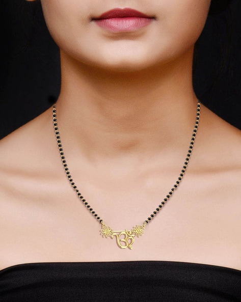 Gold pendant om design on sale price