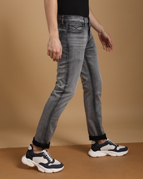 Men Heavy-Wash Distressed Slim Fit Jeans