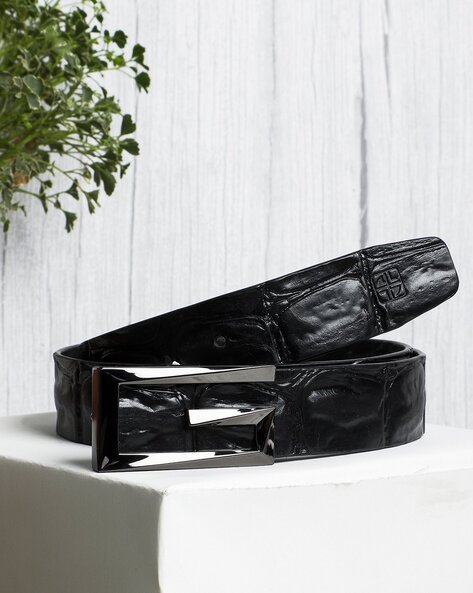 Black patent outlet belt