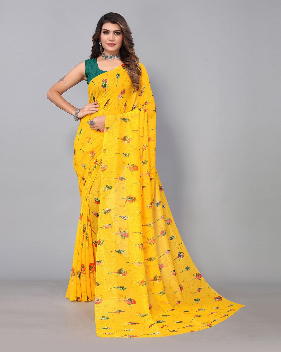 Hina Khan in a yellow floral saree is the style inspiration we need right  now, see pictures | Photogallery - ETimes