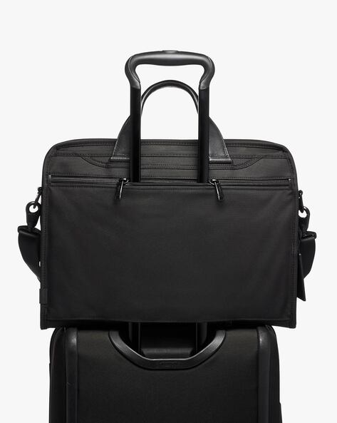 Tumi alpha 2 compact large screen laptop outlet brief