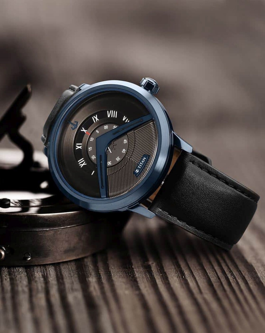 7 Best World Timer Watches With Multiple Time Zones | Ethos