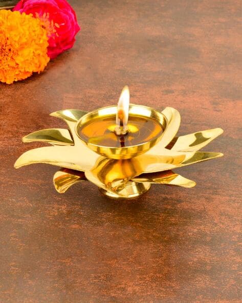 Buy Gold-toned Festive Gifts for Home & Kitchen by Stylemyway Online
