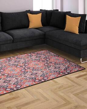 geometric print rectangular rug