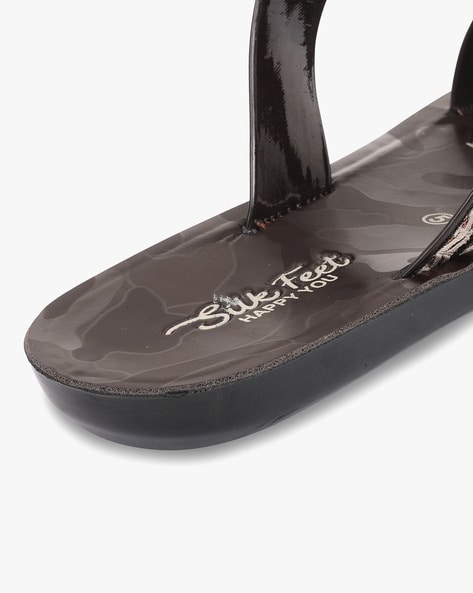 Top-selling sandals available for pre-order! - Rockfish