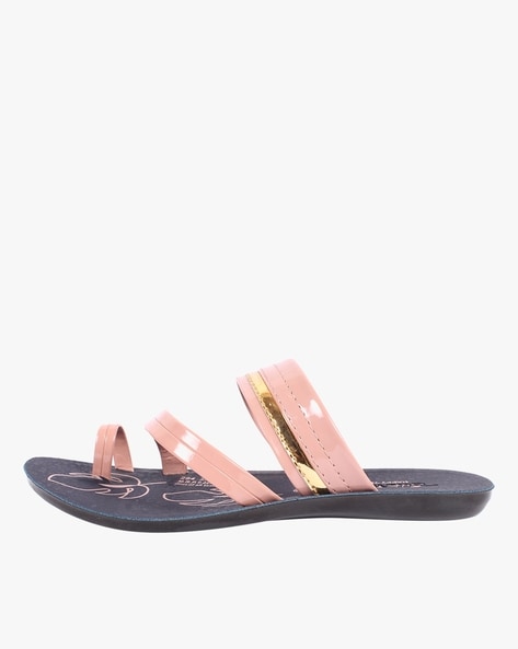 Flip flops with outlet flowers over toes