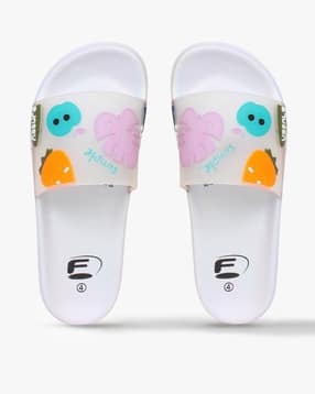 frisbee Flip-Flops with Applique-picture-19