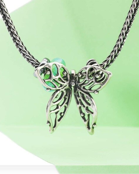 Enamel Green Butterfly Necklace - Enamel Bug Necklaces & Insect Jewelry -  TheMagicZoo.com