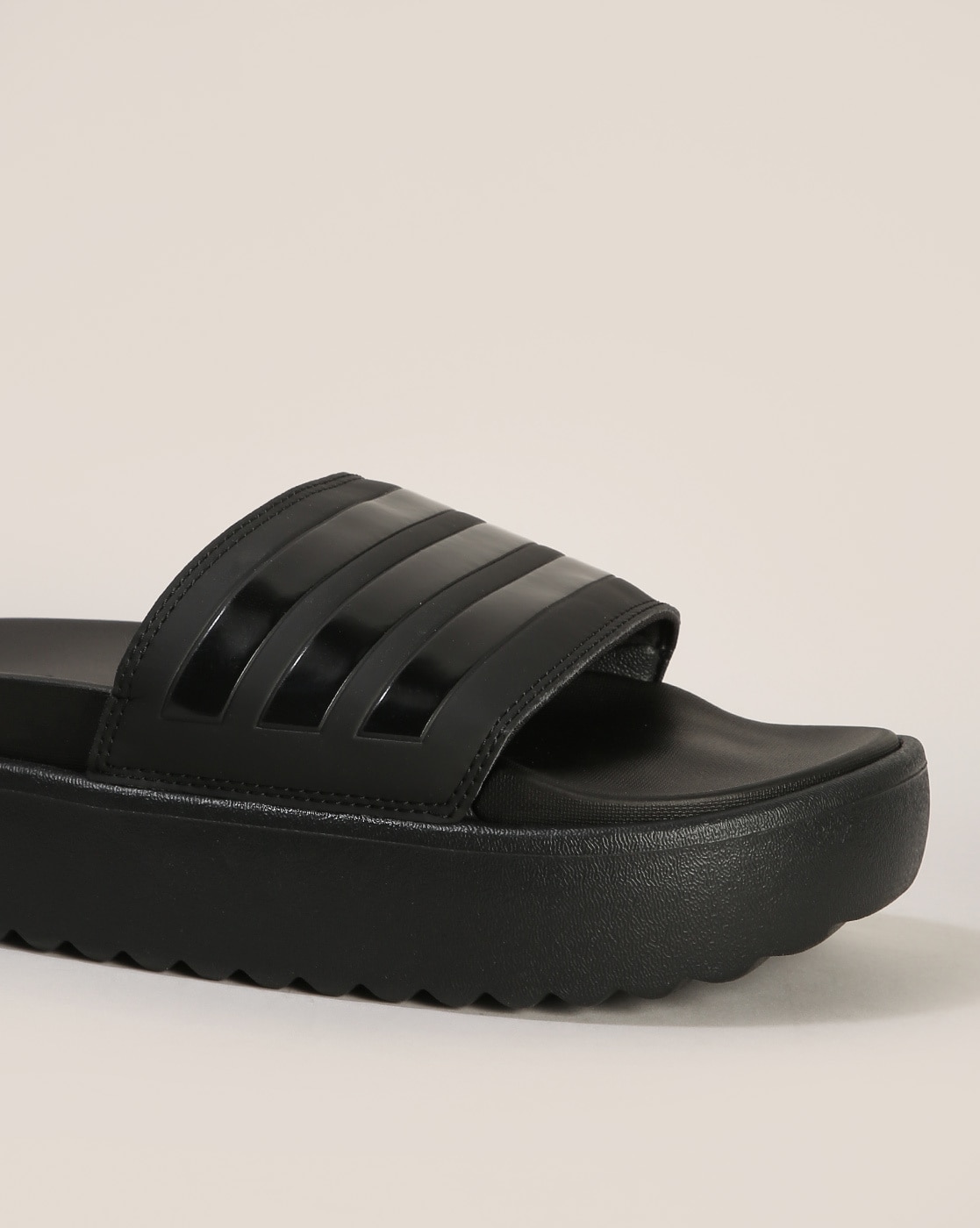 zoon Ja Zonder Buy Black Flip Flop & Slippers for Women by ADIDAS Online | Ajio.com