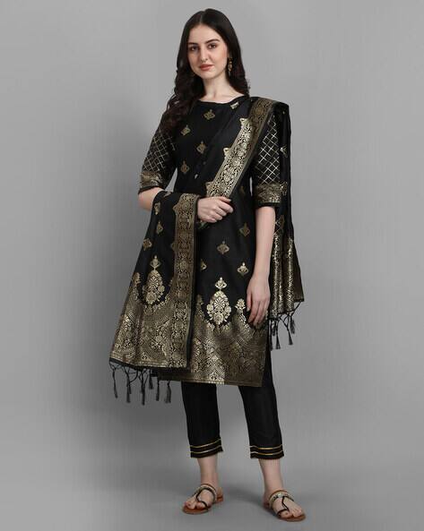 VREDEVOGEL Indian Straight Kurta Set