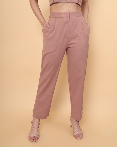 20 Outfits with Pink Pants  Styling Tips For 2023