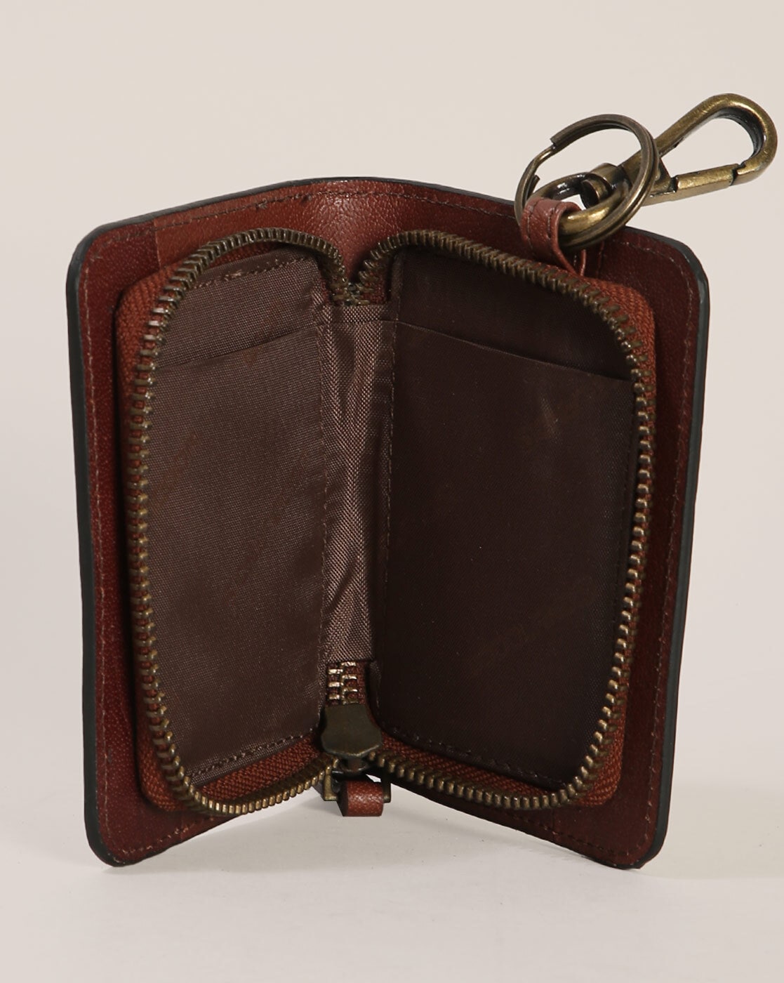 Leather Black Woodland Mens Wallet at Best Price in Gurugram | Suitcase Shop