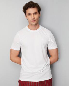 max Short-Sleeves Crew-Neck T-Shirt-picture-42