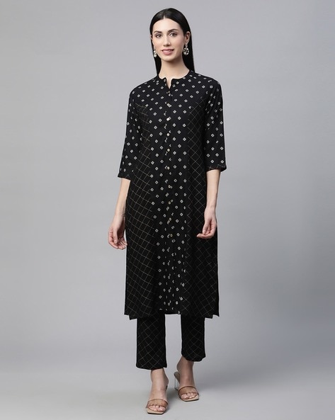 Buy online Black Colored A-line Kurta from Kurta Kurtis for Women by Avaasa  Mix 'n' Match for ₹699 at 30% off | 2024 Limeroad.com