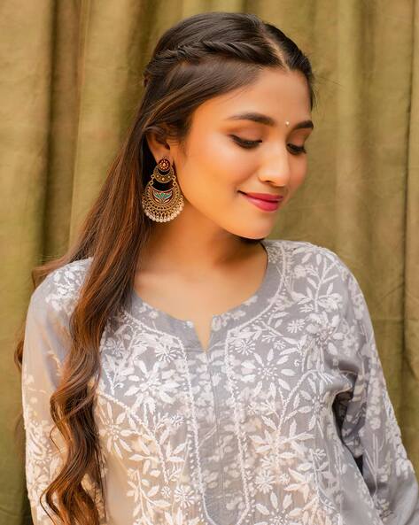 These beautiful earrings and this comfortable kurti 😍 Together is 🔥  Earrings: @chaandbali Kurti : @tjoritreasures Photographer:… | Instagram