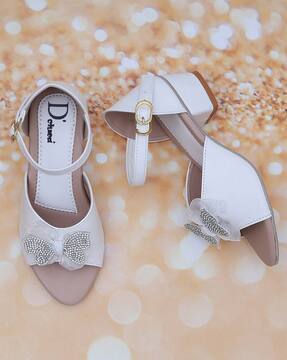 White closed toe online sandals