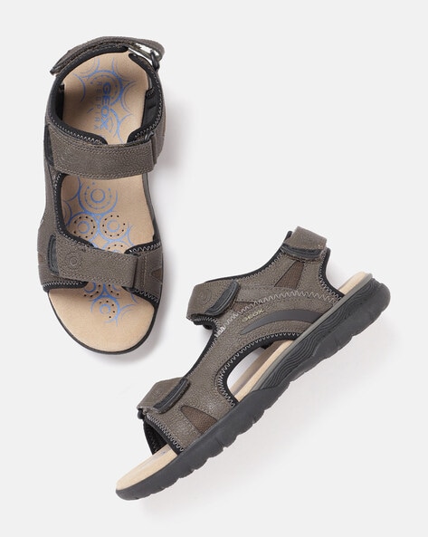 Top 10 branded and waterproof casual sandals for men