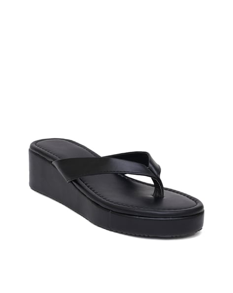 Black platform outlet flip flop sandals