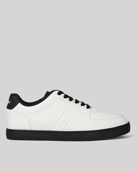 Men Low-Top Lace-Up Sneakers