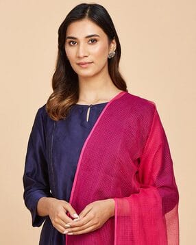 fabindia Checked Dupatta with Interlock Hem-picture-23