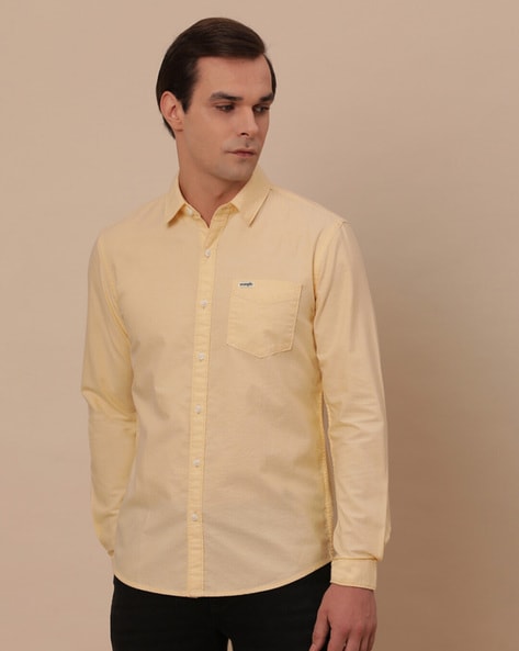 Men Slim Fit Shirt with Patch Pocket